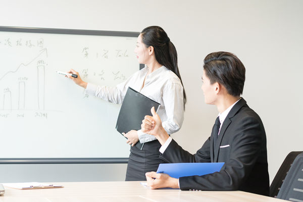 薪酬績效總難平衡，怎樣調(diào)整才能既控成本又激勵(lì)員工？