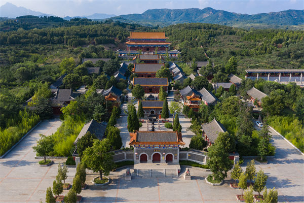 企業(yè)計(jì)劃年年空轉(zhuǎn)？煙臺年度經(jīng)營咨詢?nèi)绾巫屇繕?biāo)從模糊變可落地？