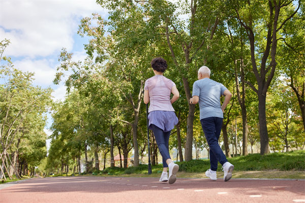 中國(guó)人均預(yù)期壽命79歲，對(duì)企業(yè)文件有何啟示？