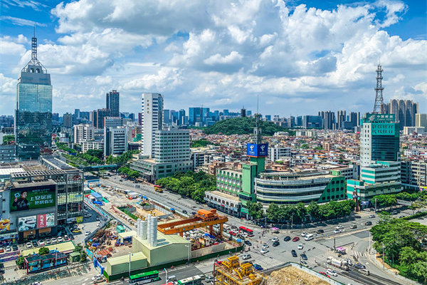 佛山管理咨詢(xún)公司深度助力，企業(yè)如何加速突破成長(zhǎng)天花板？