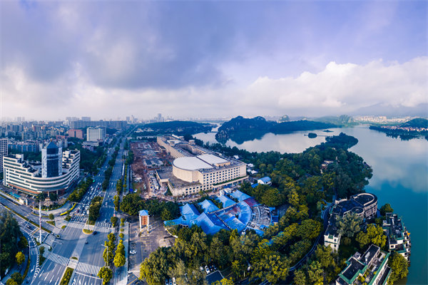 企業(yè)陷戰(zhàn)略迷茫難尋增長路，肇慶戰(zhàn)略咨詢公司能指明方向嗎？